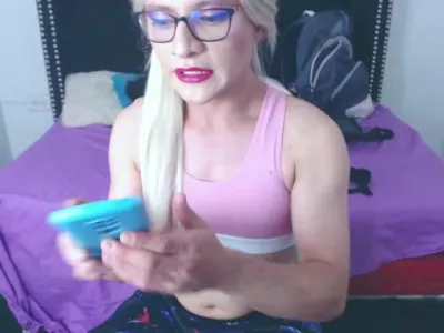 Webcam model CataSmiit (25)
