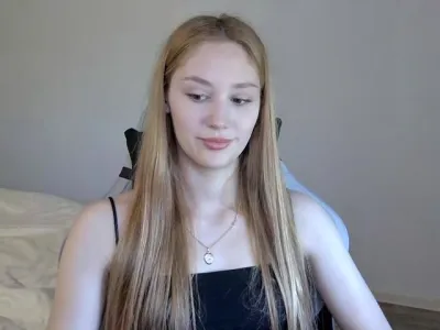 Webcam model Layla001 (19)