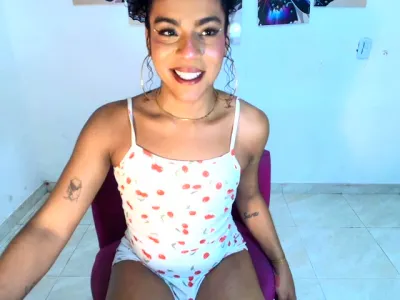 Webcam model naommylove (23)