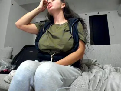 Webcam model HotBrianna (23)