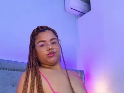 Webcam model NicolBonnie (19)