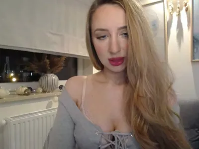 Webcam model JulietteBody (32)