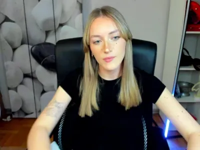 Webcam model EvelynBlond (26)