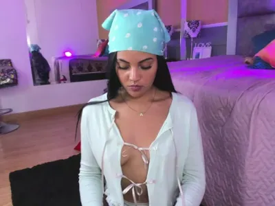 Webcam model AntonellaF (24)