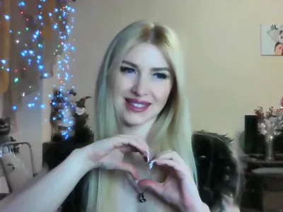 Webcam model KissMoon (32)