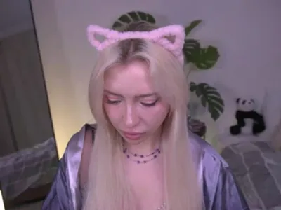 Webcam model Kitsuwaifu (22)