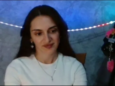 Webcam model FlirtyRoxi (32)