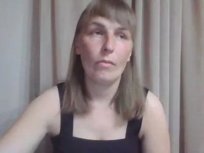 Webcam model Amoura (33)