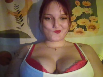 Webcam model DivineMummy (25)