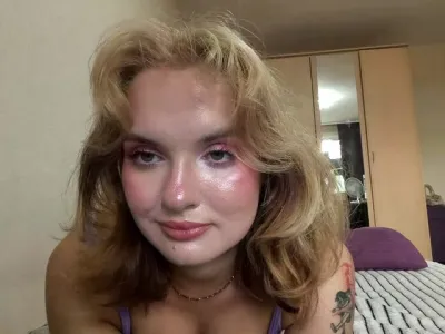 Webcam model MaryFonsler (18)
