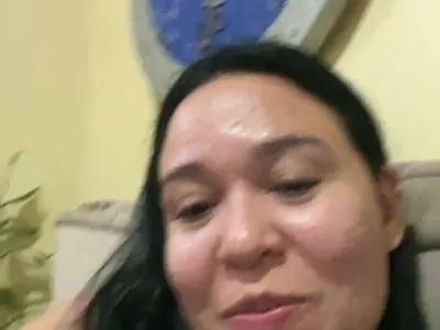 Webcam model LariBr (26)