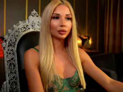 Webcam model Mallory (23)