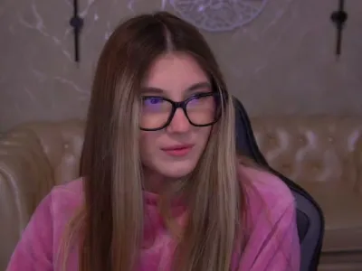 Webcam model LisaMones (19)