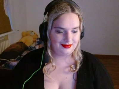 Webcam model KitsuneAiko (27)
